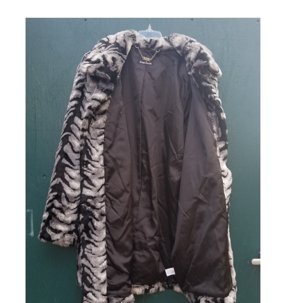Black & White Faux Fur Ladies Coat 2XL